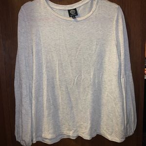 Bobeau Light Grey Puffy Sleeve Top